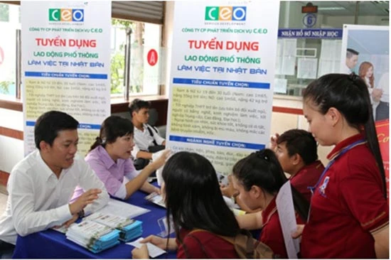 Trường Đại học Nguyễn Tất Thành tổ chức ngày hội việc làm