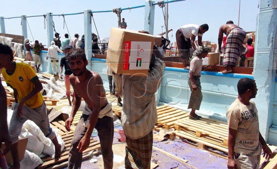 460 tấn hàng cứu trợ đến Yemen