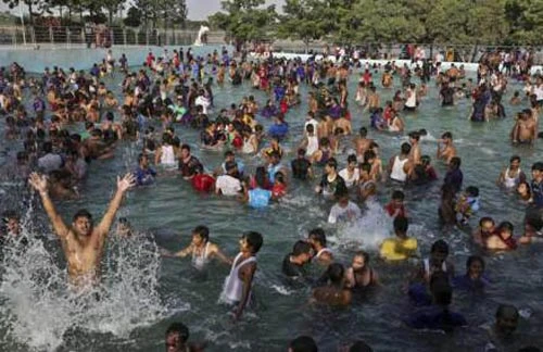 Số người chết do nắng nóng ở Ấn Độ tăng lên hơn 400 người