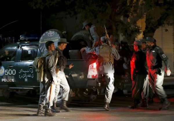 Taliban nhận trách nhiệm tấn công khu ngoại giao ở Kabul
