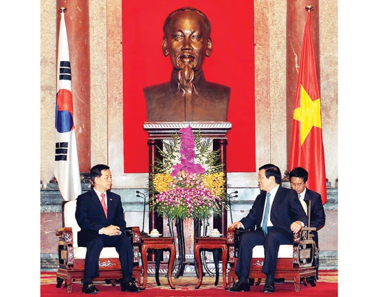 Tăng cường hợp tác quốc phòng Việt Nam - Hàn Quốc