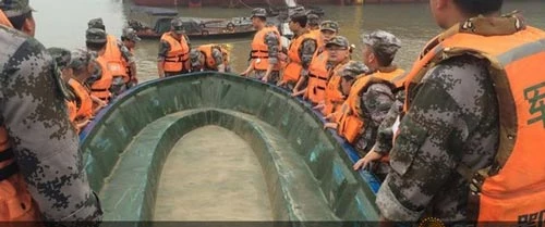 Chìm tàu chở 458 người trên sông Dương Tử (Trung Quốc)