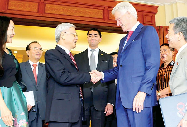 Tổng Bí thư Nguyễn Phú Trọng, Chủ tịch nước Trương Tấn Sang tiếp nguyên Tổng thống Hoa Kỳ Bill Clinton