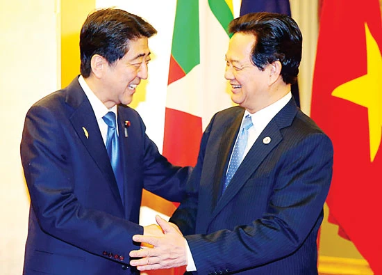 Thủ tướng Nguyễn Tấn Dũng dự Diễn đàn kinh tế 5 nước tiểu vùng Mê Công