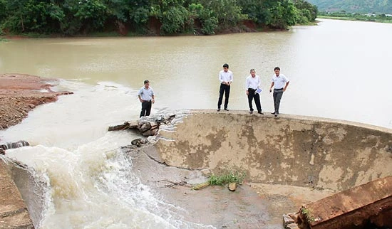 Hồ đập thủy lợi vùng cao: Thiếu vốn đầu tư, nguy cơ tiềm ẩn