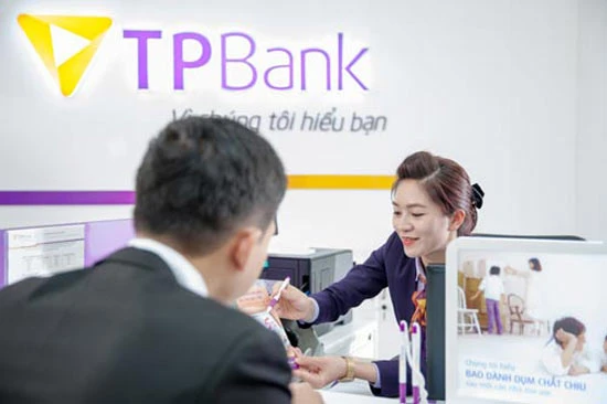 Khách hàng gửi tiết kiệm tại TPBank nhiều cơ hội trúng quà giá trị