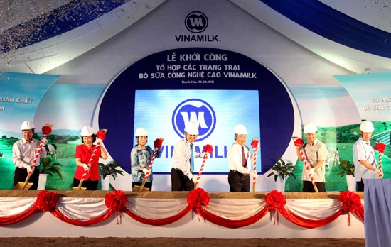 Vinamilk chính thức khởi công tổ hợp trang trại bò sữa công nghệ cao tại Thanh Hóa