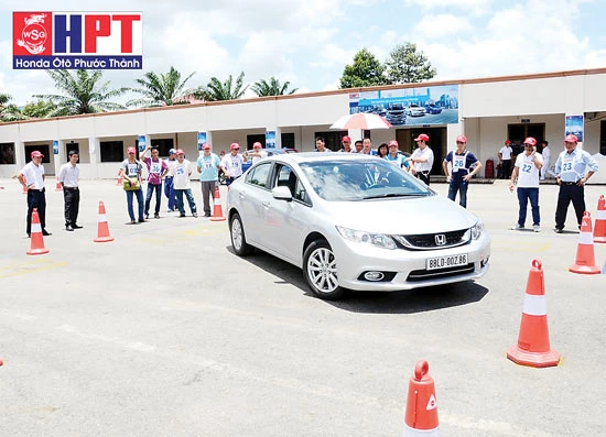 Honda Ôtô Phước Thành tổ chức thành công chương trình “Trải nghiệm lái xe an toàn cùng Honda” tại khu vực miền Nam