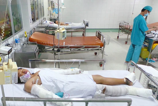 Bình Thuận: Mẹ đốt con vì bán vé số không hết