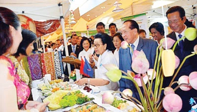 Việt Nam tham dự Liên hoan Ẩm thực ASEAN 2015 tại Campuchia