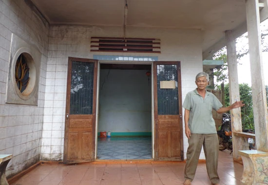 Đắk Lắk: Côn đồ ném ''bom xăng'' doanh nghiệp thu mua sầu riêng