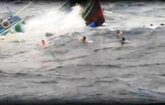 Bình Thuận: tàu cá gần 3 tỷ đồng của ngư dân bị đâm chìm