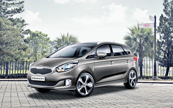 Kia Rondo - Ấn tượng từ công nghệ đến giá bán