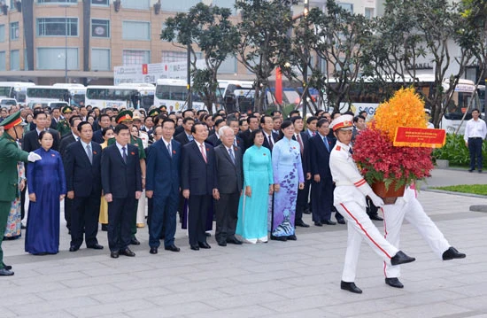 444 đại biểu tham dự phiên trù bị Đại hội Đại biểu Đảng bộ TPHCM lần thứ X