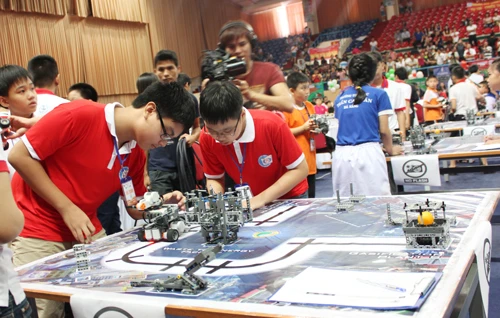 Ngày hội Robothon TPHCM: Trường Tiểu học Lê Ngọc Hân đoạt 4 giải vô địch