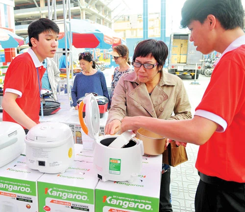 Tháng khuyến mãi đẩy sức mua tăng khá