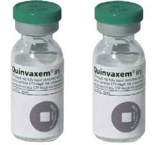 Liên tiếp phản ứng sau tiêm vaccine "5 trong 1" Quinvaxem: Còn lâu mới có vaccine dịch vụ!?