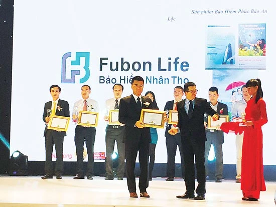 Bảo hiểm Nhân thọ Fubon Việt Nam nhận giải thưởng Tin & Dùng lần thứ 3