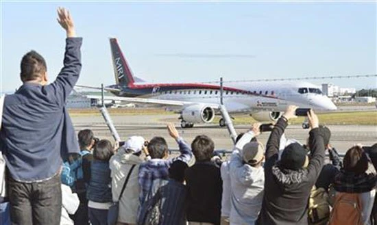 Máy bay thương mại đầu tiên của Nhật Bản cất cánh sau 50 năm