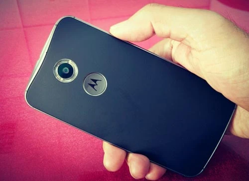 FPT Shop độc quyền phân phối Moto X với “giá rẻ bất ngờ”