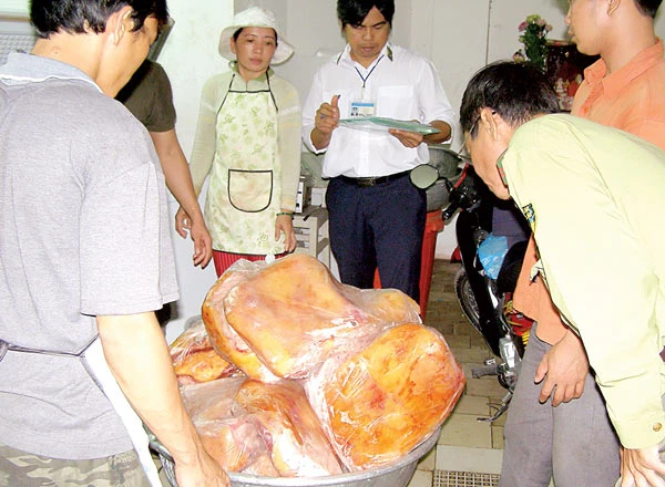 Thanh tra an toàn thực phẩm tại phường, xã: Tránh lạm dụng xử phạt