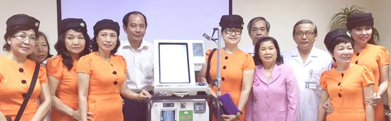 Tặng Bệnh viện Nhi đồng 1 các máy giúp thở: Cứu sống thêm nhiều trẻ bệnh tim bẩm sinh