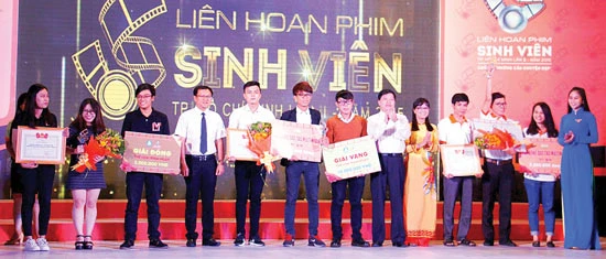 Liên hoan phim sinh viên TPHCM 2015: Hội Sinh viên Đại học Nông lâm TPHCM đoạt giải vàng phim ngắn