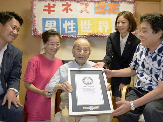 Cụ ông già nhất thế giới qua đời ở tuổi 112