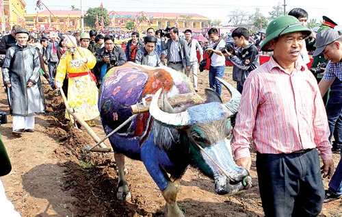 Khai hội Tịch Điền 2016