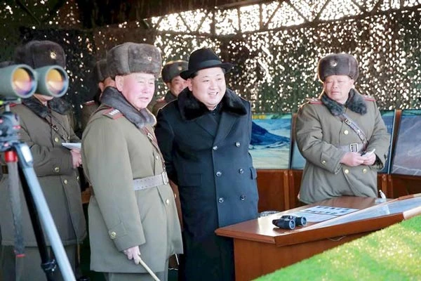 Triều Tiên lại bắn tên lửa