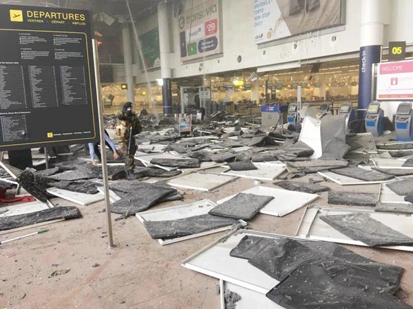 Vụ tấn công Brussels và nguy cơ khủng bố sân bay, nhà ga