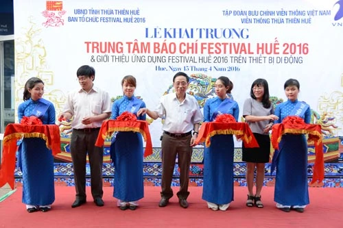 Khai trương Trung tâm báo chí Festival Huế 2016