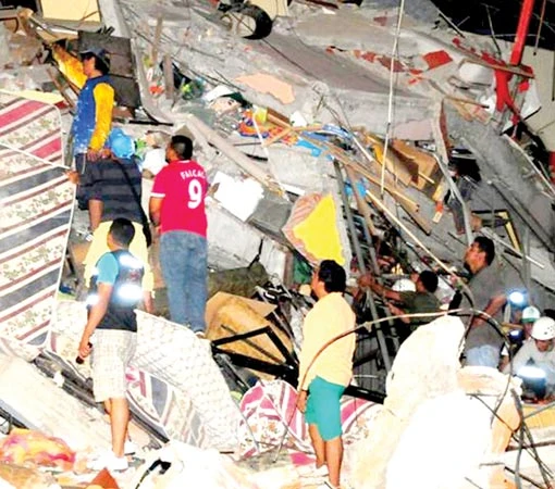 Ecuador và Nhật Bản: Động đất gây thiệt hại nặng