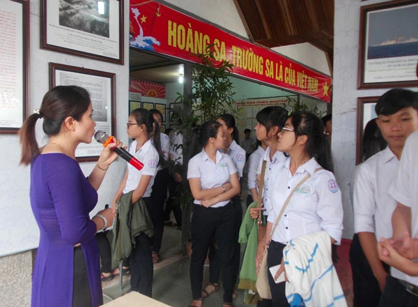 Triển lãm bản đồ và trưng bày tư liệu Hoàng Sa - Trường Sa