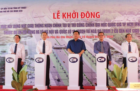 Khởi công xây nút giao thông Đại học Quốc gia TPHCM