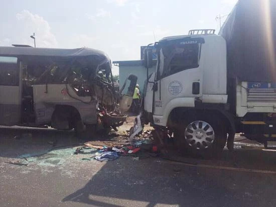Tai nạn giao thông tăng mạnh làm 41 người chết trong ngày 2-5