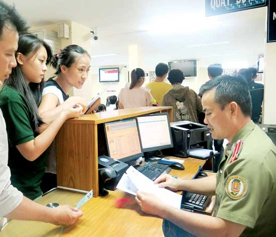 Làm hộ chiếu trực tuyến