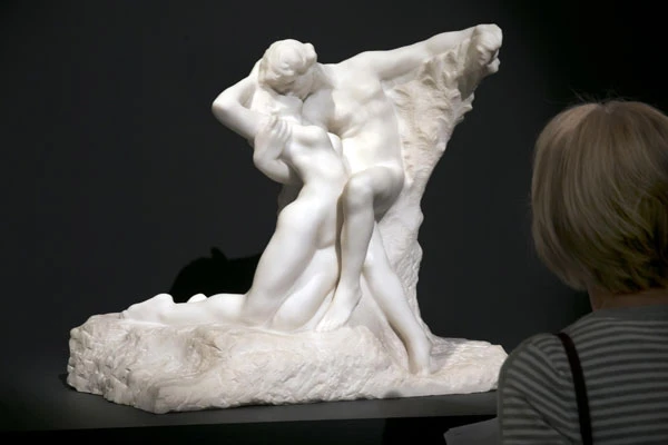 "Mùa xuân vĩnh cửu" của Rodin đấu giá kỷ lục 20,4 triệu USD