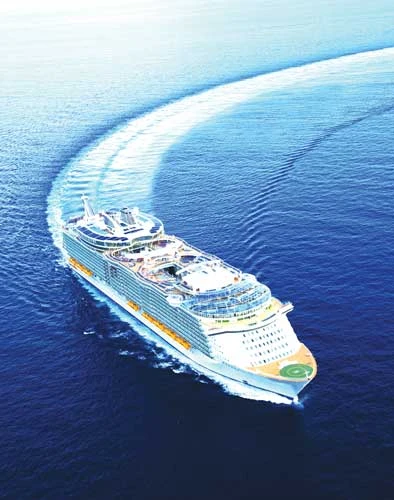 Trải nghiệm siêu du thuyền Harmony of the Seas từ 29,99 triệu đồng