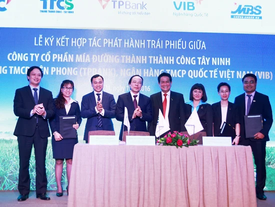 Ký kết hợp Hợp đồng đầu tư trái phiếu giữa TPBank với TTCS