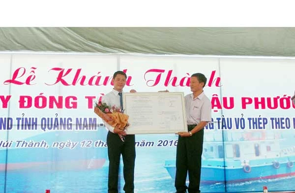 Khánh thành nhà máy đóng tàu vỏ thép đầu tiên của Quảng Nam