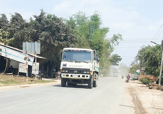 “Hung thần” trên tỉnh lộ