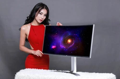 LG tung ra ba mẫu màn hình mới