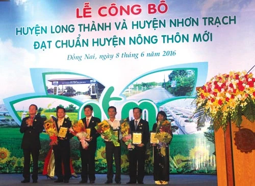 Vedan tài trợ 200 triệu đồng cho lễ công bố huyện đạt chuẩn nông thôn mới tỉnh Đồng Nai