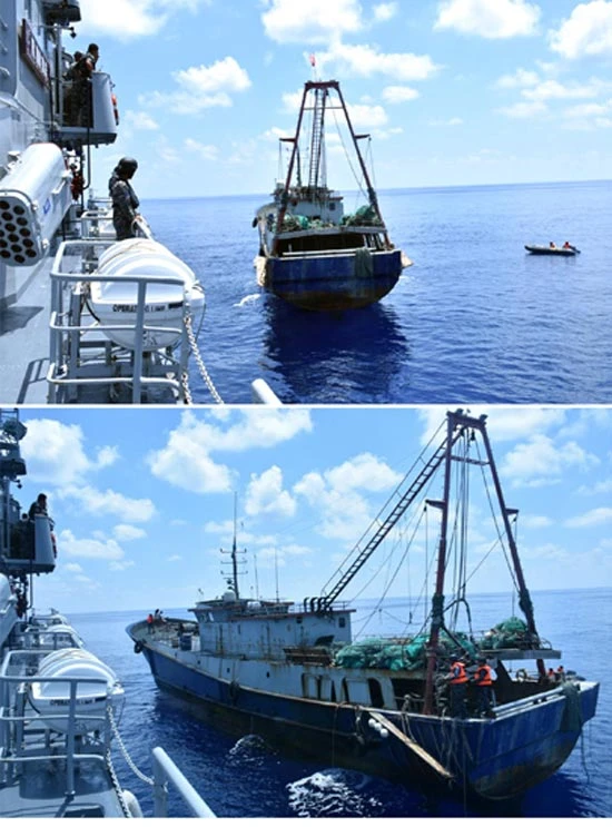 Tổng thống Indonesia họp nội các trên tàu chiến ở quần đảo Natuna