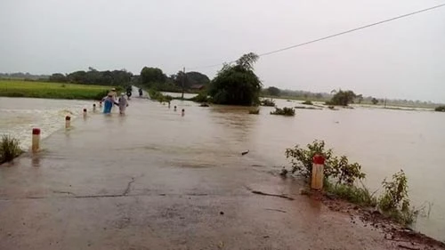 Mưa lũ lớn vì áp thấp nhiệt đới