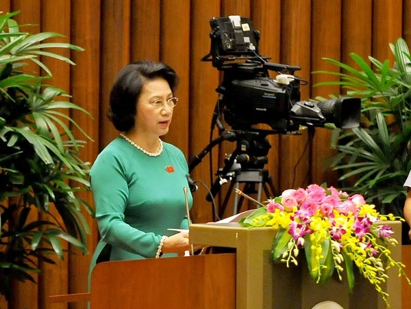 Giới thiệu đồng chí Nguyễn Thị Kim Ngân giữ chức Chủ tịch Quốc hội khoá XIV