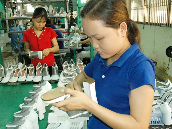 Kim ngạch xuất khẩu da giày của doanh nghiệp nội sụt giảm