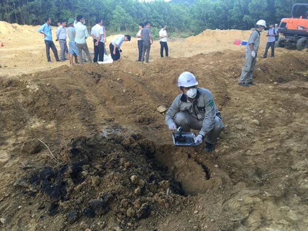 Bùn thải Formosa chôn lấp có xyanua vượt ngưỡng