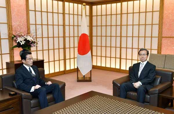 Nhật Bản yêu cầu Trung Quốc rút tàu khỏi vùng biển Nhật Bản